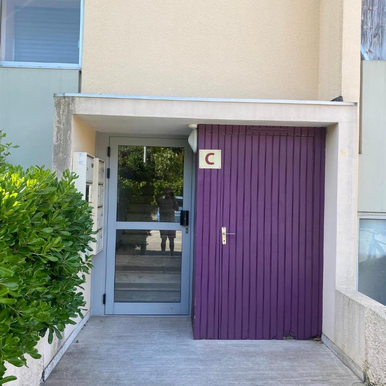 Appartement cosy Sanary centre-Climatisé-Parking privé - Apartment mit 1 Schlafzimmer - 2