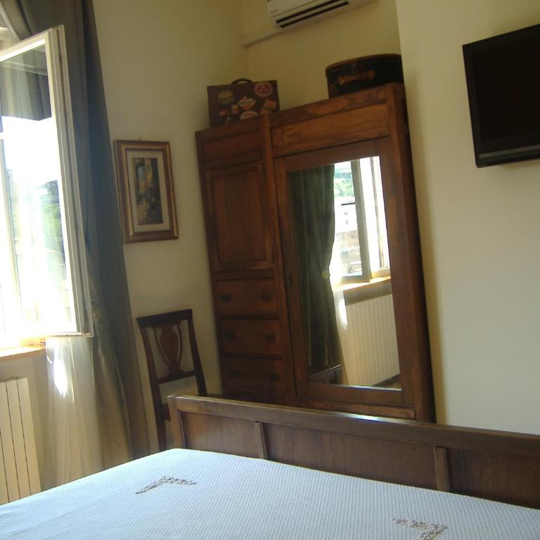 Agli Abbaini - Double Room with Private External Bathroom - 3