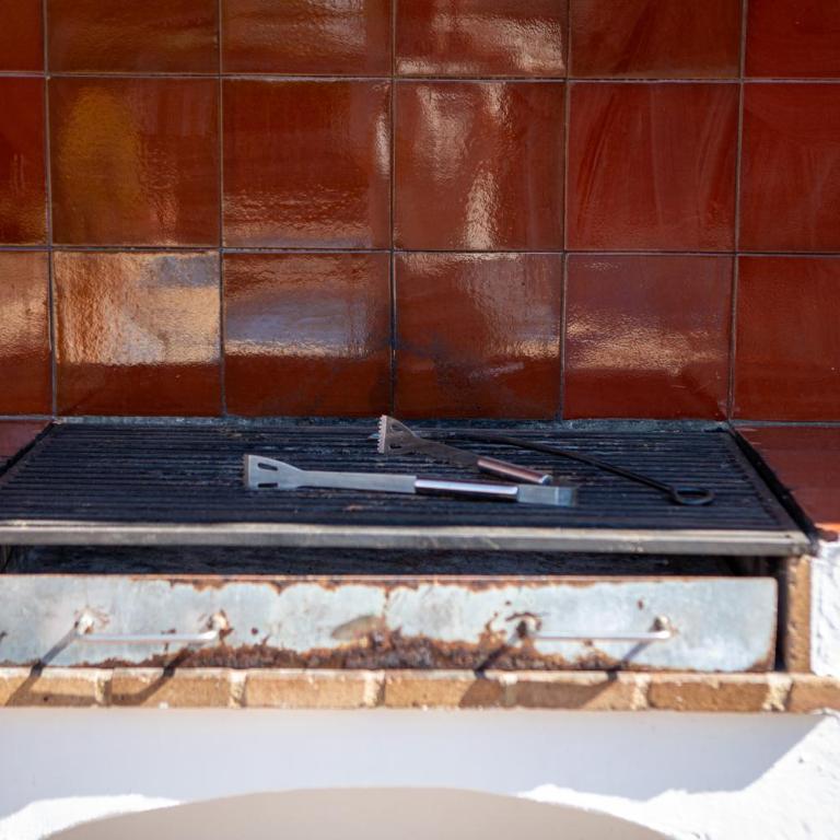Villa Cuatro Soles en Denia, con piscina privada, jardín y terraza con barbacoa by Family Homes - Villa de 5 dormitorios - 50