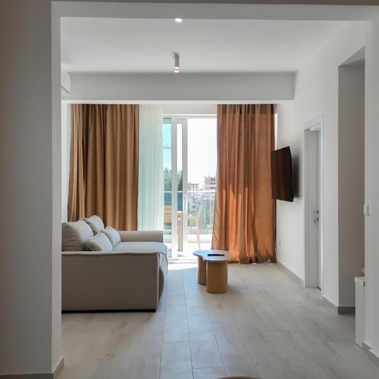 Alpesa Apartments - Two-Bedroom Apartment - 11