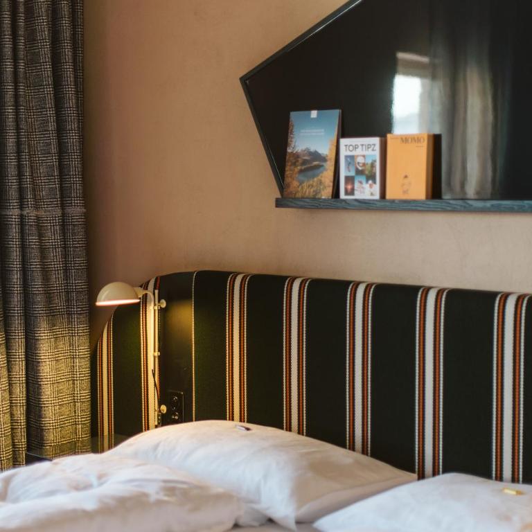 Boutique Hotel Engadinerhof - A Home for Generations - Deluxe Zimmer - 19