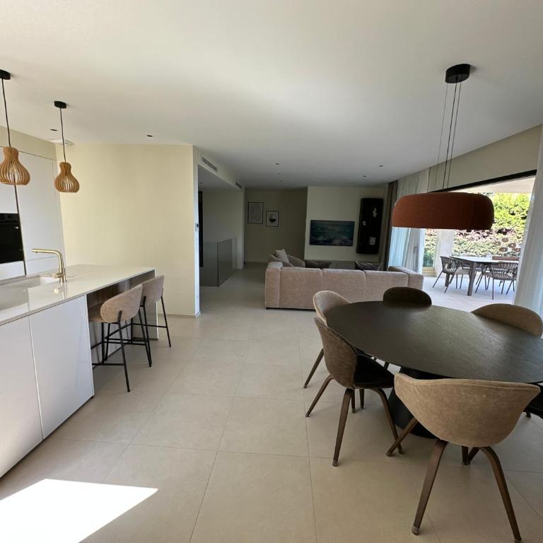 Villa Les Issambres, piscine débordement, vue mer - Villa - 8