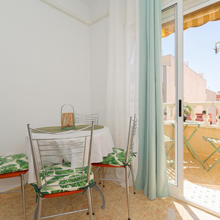 Torrevieja Beach & City Apartment - Apartamento Familiar de 2 dormitorios con vistas - 2
