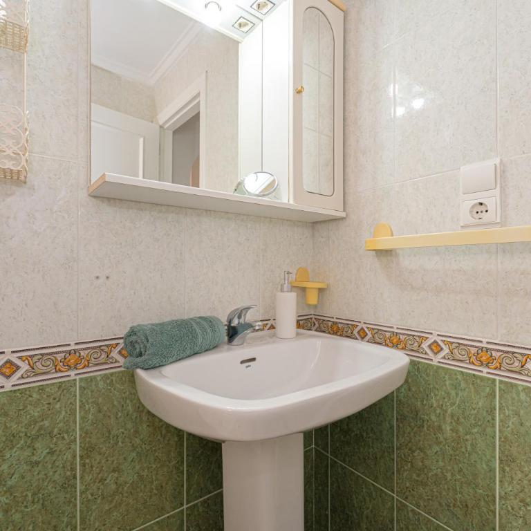 Torrevieja Beach & City Apartment - Apartamento Familiar de 2 dormitorios con vistas - 13