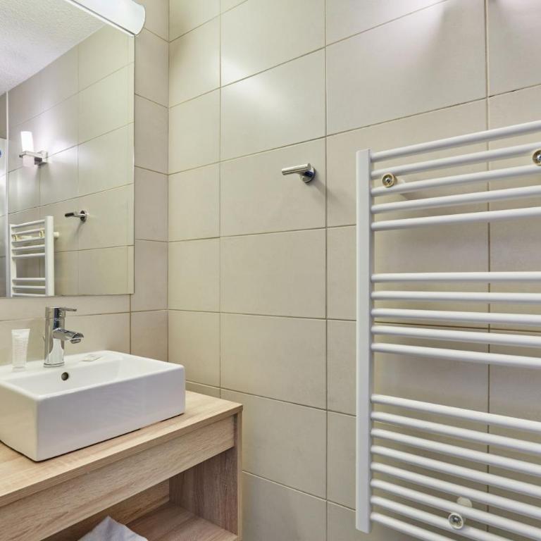 Résidence Odalys Le Village Camarguais Les Gardians - Appartement 2 Chambres - 13