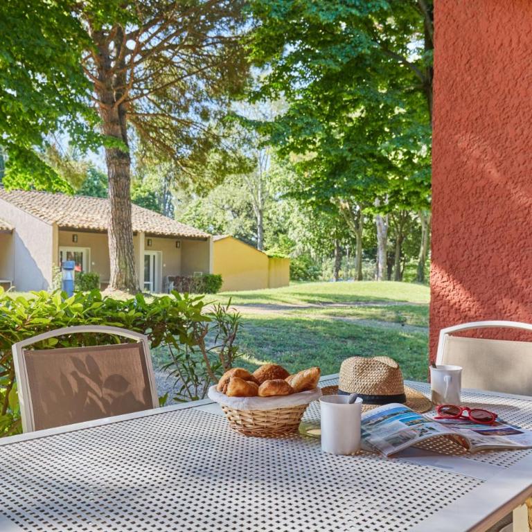 Résidence Odalys Le Village Camarguais Les Gardians - Appartement 2 Chambres - 5
