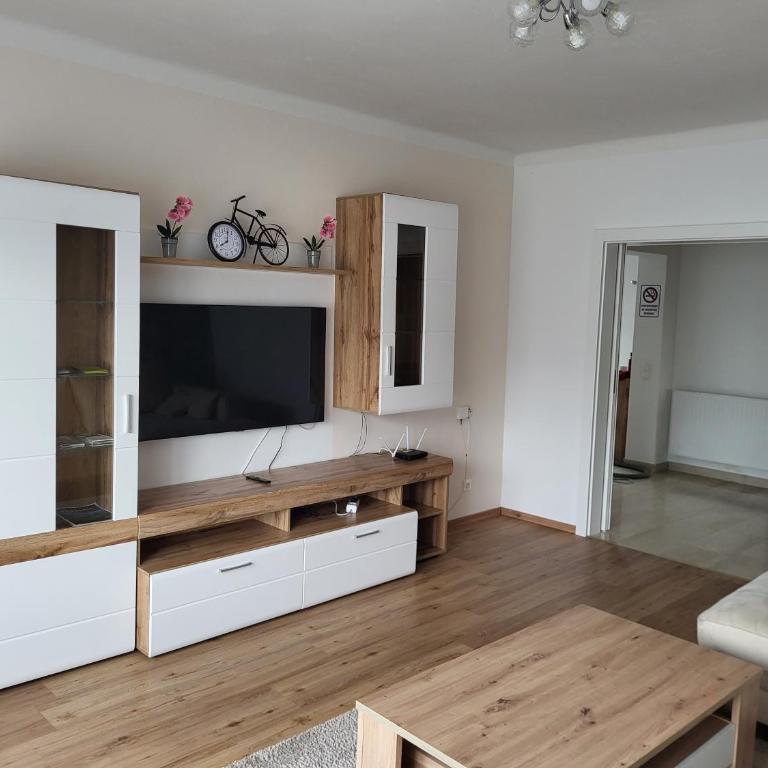 Apartment Karin, Eigener Eingang, 3 Schlafzimmer, Doppelcarport - Apartment mit 3 Schlafzimmern - 4