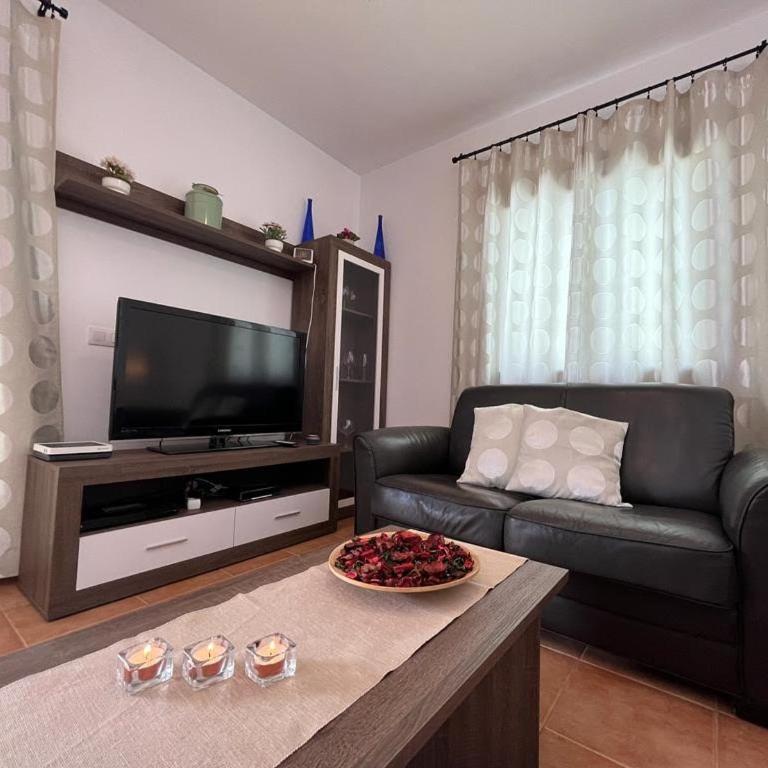 Villa Aloe 4 - Three-Bedroom Home - 26