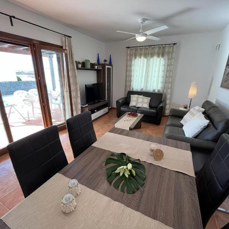Villa Aloe 4 - Three-Bedroom Home - 27