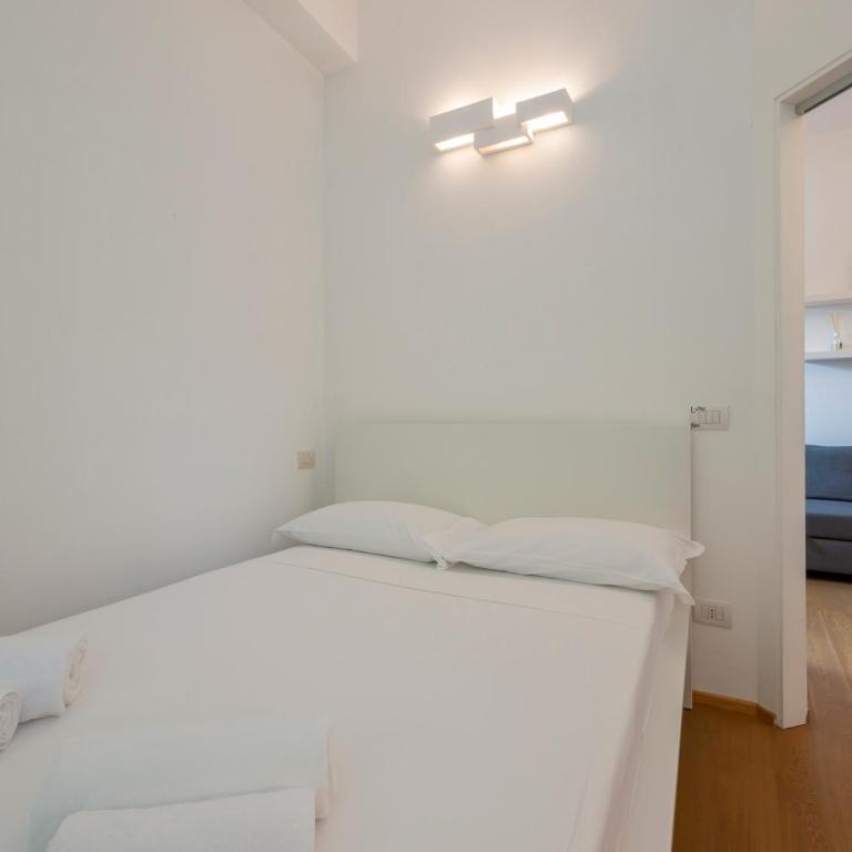 Sant'Agostino-Centro near M2 - Appartamento con 1 Camera da Letto e Balcone - 11