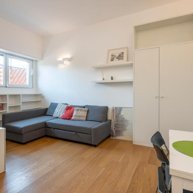 Sant'Agostino-Centro near M2 - Appartamento con 1 Camera da Letto e Balcone - 2