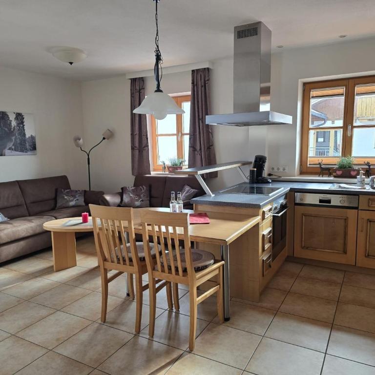 Ferienhof Haug - Apartment mit 1 Schlafzimmer, Balkon und Bergblick - 4