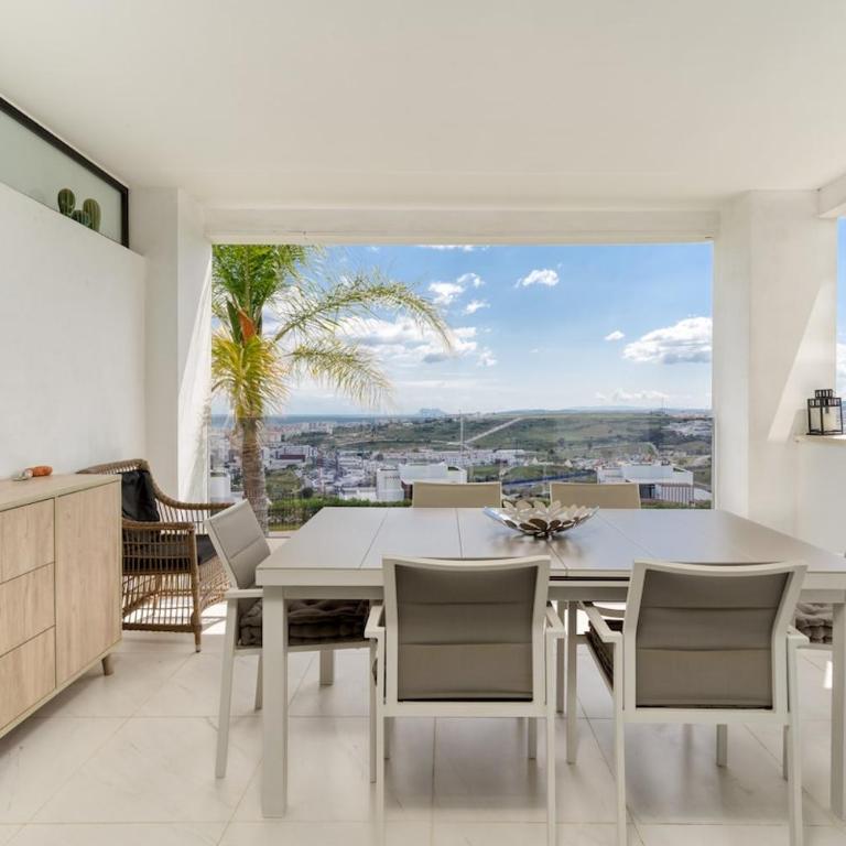 Luxury 2 bed apt with sea view - Apartamento de 2 dormitorios con vistas al mar - 18