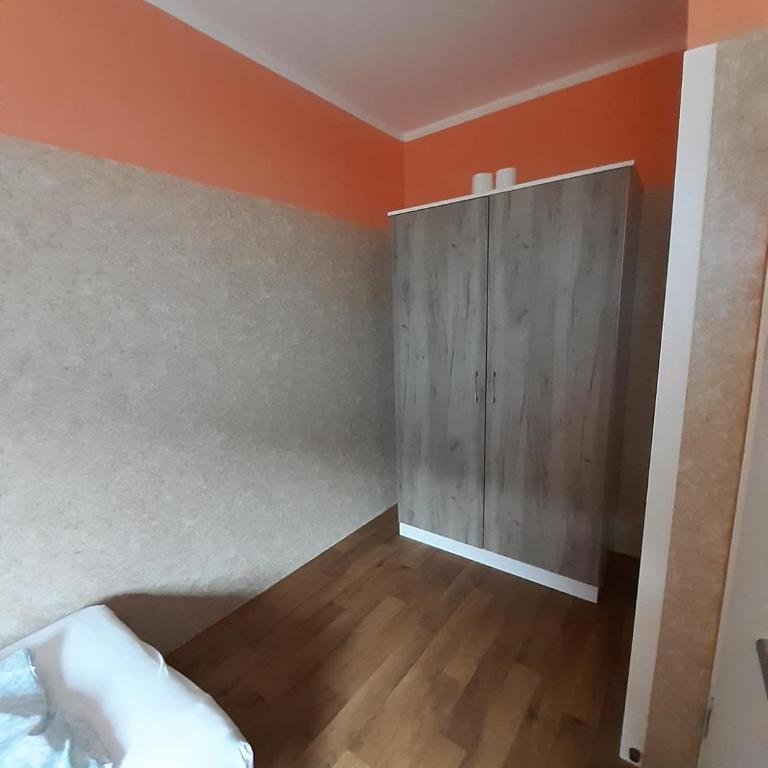 2-Rent Group Hostel Rooms&Apartments TUB19A - Zweibettzimmer mit Gemeinschaftsbad - 2