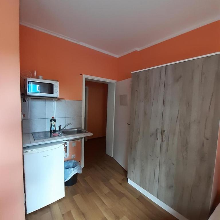 2-Rent Group Hostel Rooms&Apartments TUB19A - Zweibettzimmer - 4