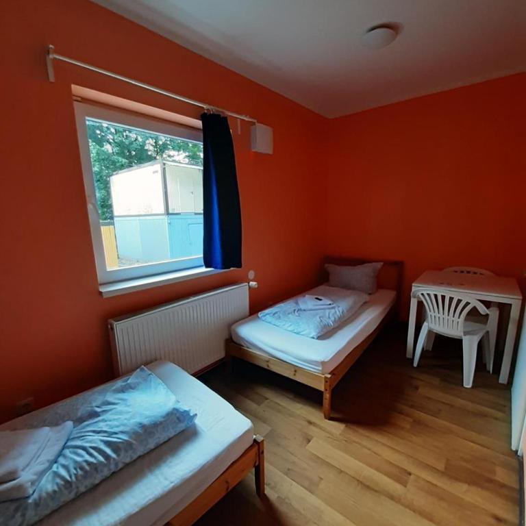 2-Rent Group Hostel Rooms&Apartments TUB19A - Zweibettzimmer - 1