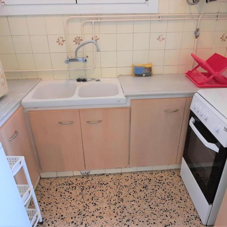 Apartamento familiar frente al mar con jardín, barbacoa, aparcamiento y mascotas permitidas - ES-170-70 - Apartamento - 25