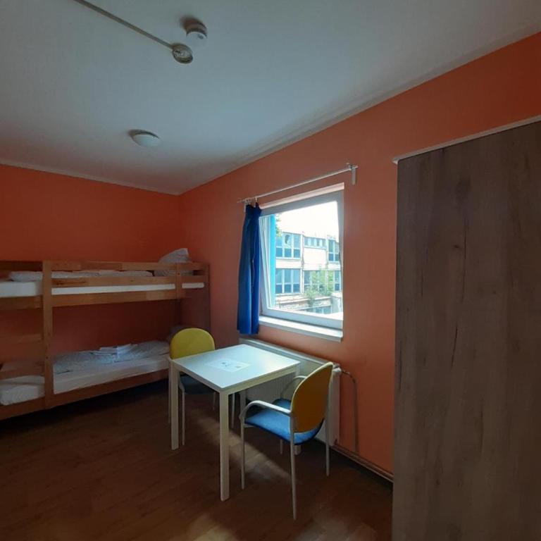 2-Rent Group Hostel Rooms&Apartments TUB19A - Zweibettzimmer - 2