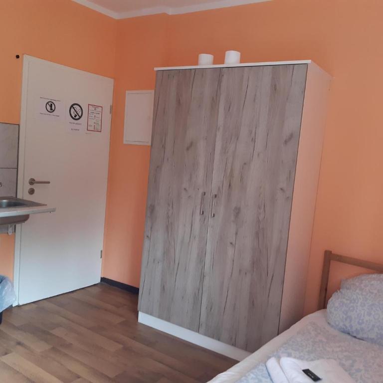 2-Rent Group Hostel Rooms&Apartments TUB19A - Zweibettzimmer - 3