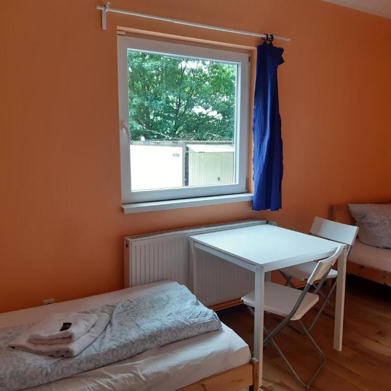 2-Rent Group Hostel Rooms&Apartments TUB19A - Zweibettzimmer - 2