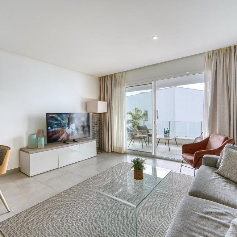 3105 Luxury Apartment with Terrace in Los Monteros - Apartamento - 3