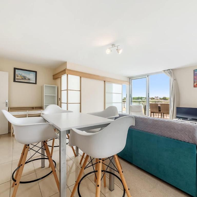 La Terrasse - Vue Mer - au coeur de Dinard - Apartment - 13