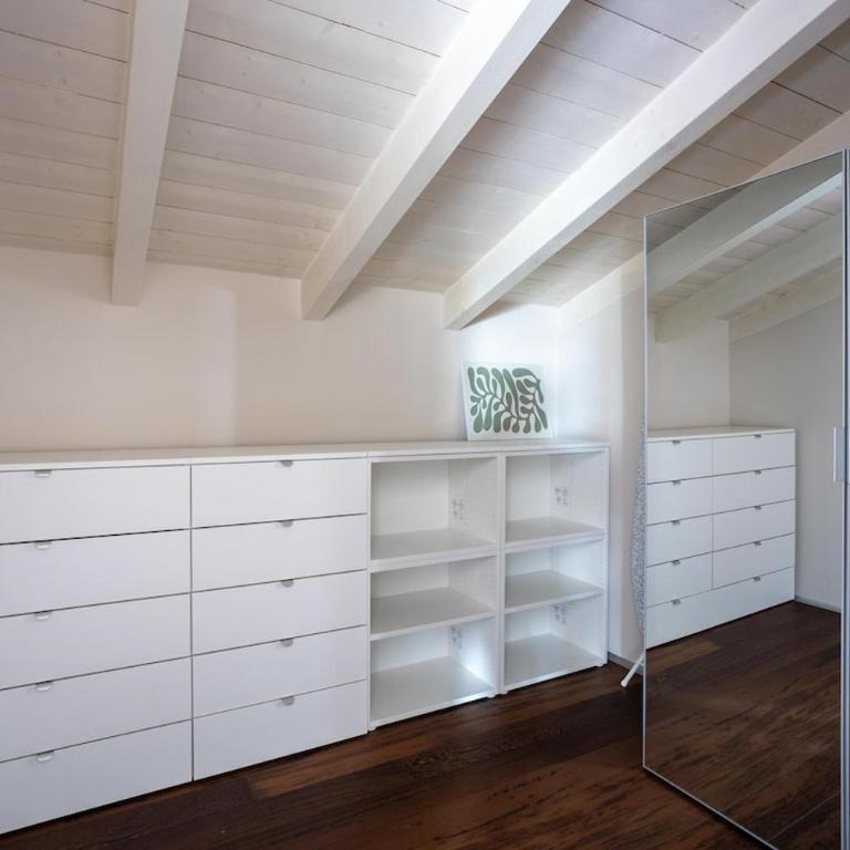 BePlace Apartments Arona - Appartamento Deluxe con 1 Camera da Letto - 2