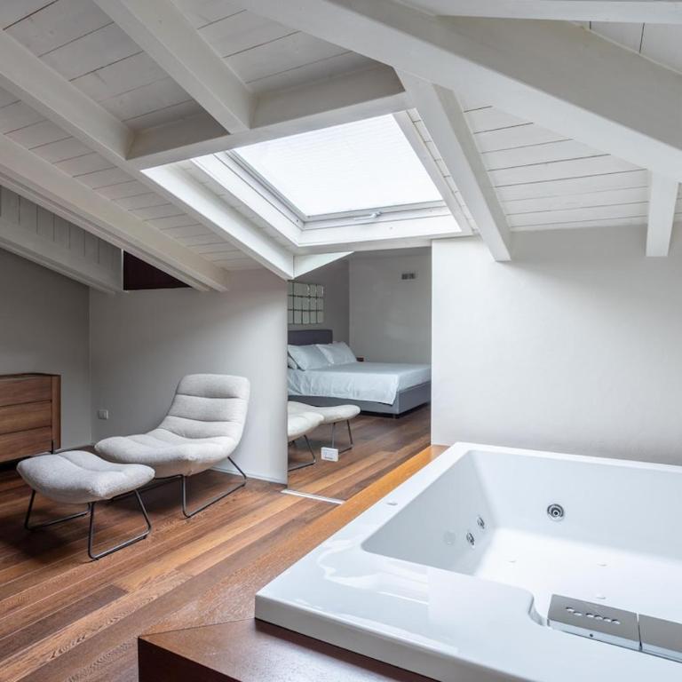 BePlace Apartments Arona - Appartamento Deluxe con 1 Camera da Letto - 3