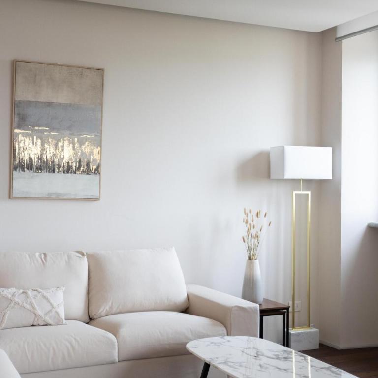 BePlace Apartments Arona - Appartamento Deluxe con 1 Camera da Letto - 38