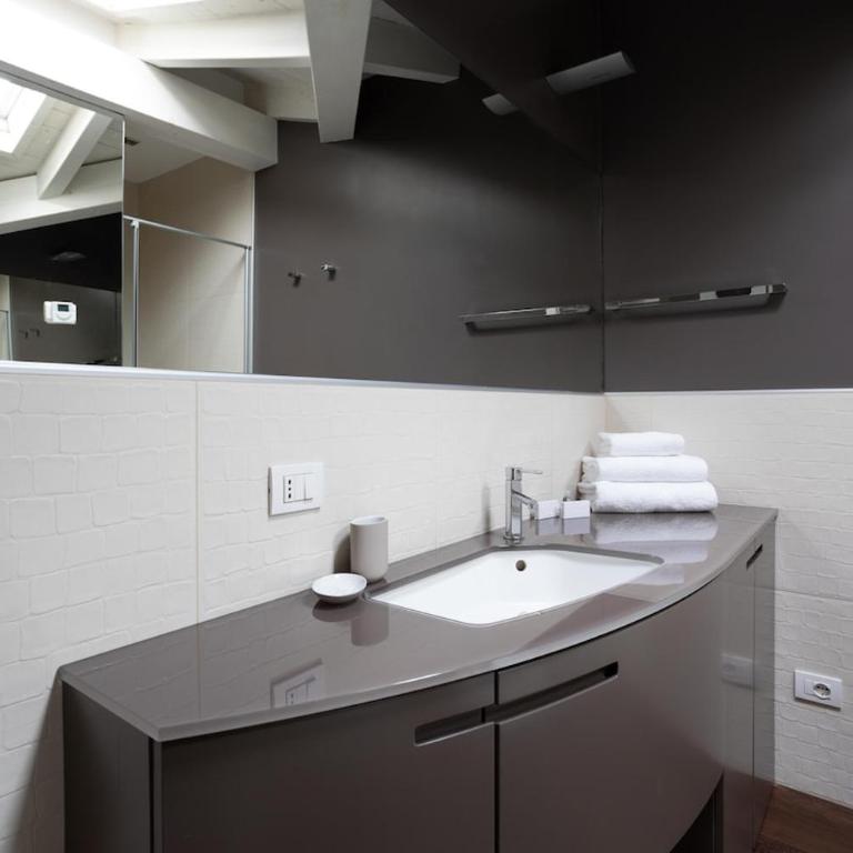 BePlace Apartments Arona - Appartamento Deluxe con 1 Camera da Letto - 41