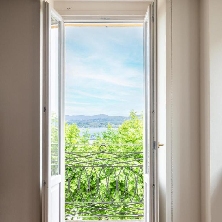 BePlace Apartments Arona - Appartamento Deluxe con 1 Camera da Letto - 57