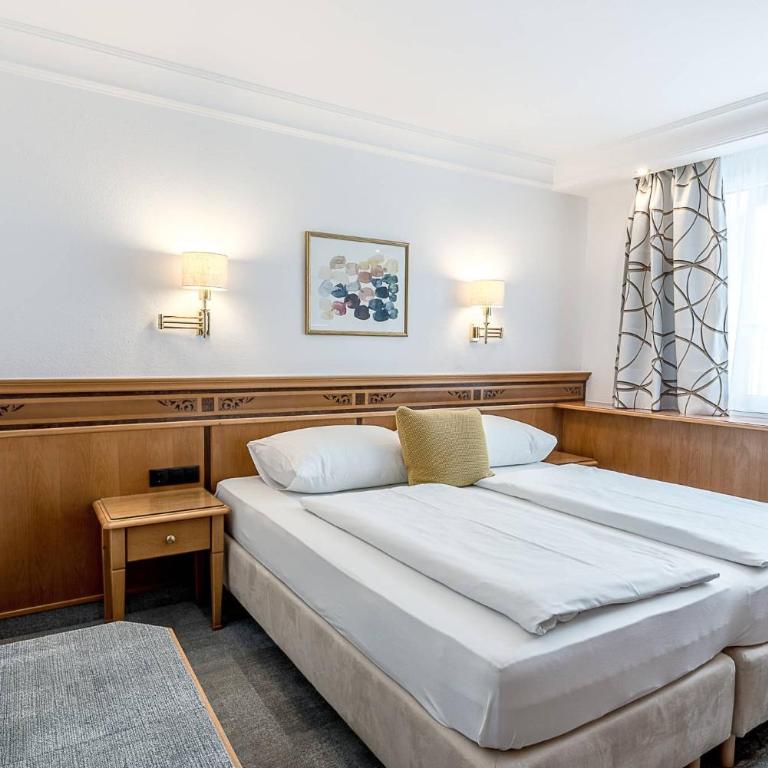 Hotel Mondschein - Doppelzimmer ohne Aussicht - 7