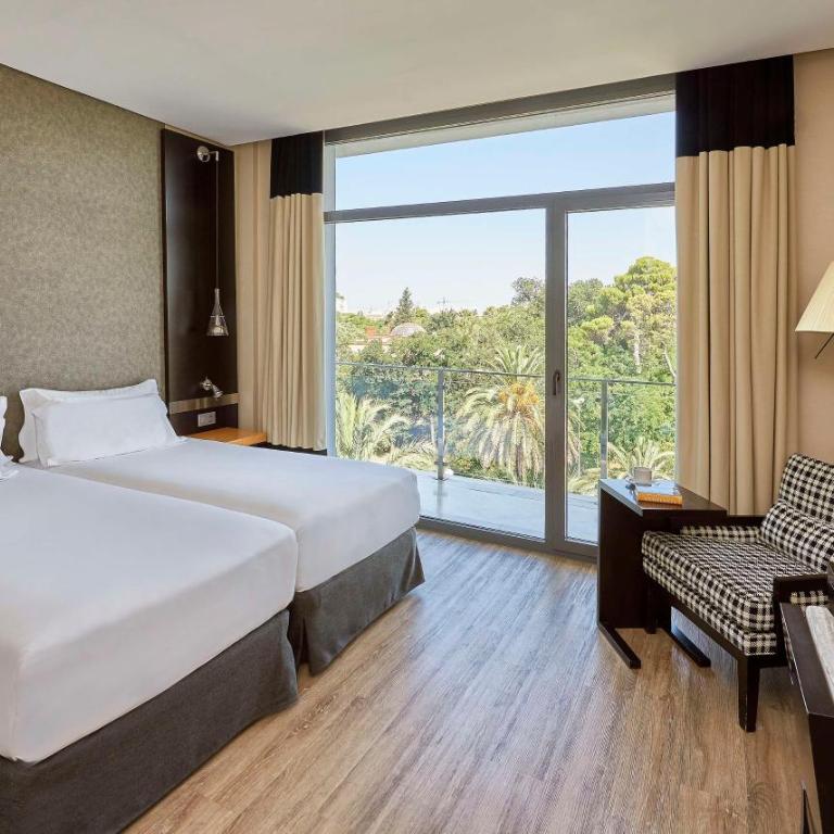 NH Avenida Jerez - Habitación Doble Estándar con terraza - 1 cama doble o 2 camas individuales - 1