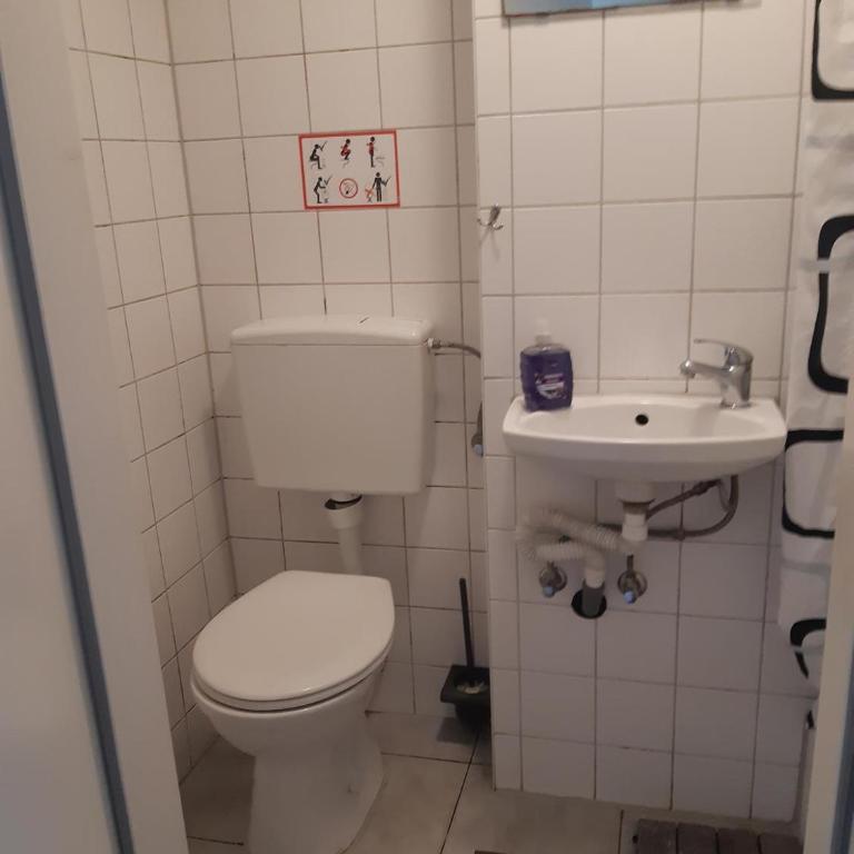2-Rent Group Hostel Rooms&Apartments EVE168 - Familienzimmer - 1