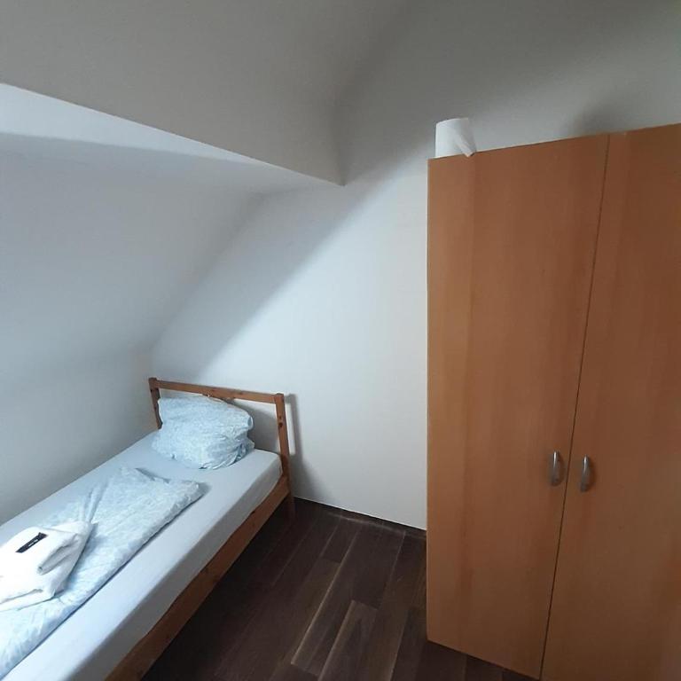 2-Rent Group Hostel Rooms&Apartments EVE168 - Einzelzimmer mit Gemeinschaftsbad - 7