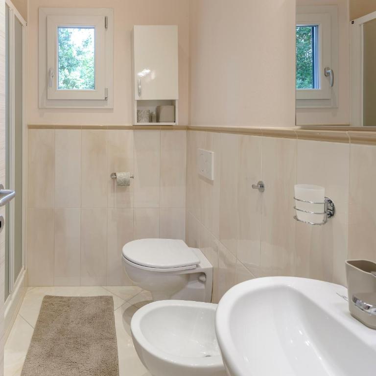 Villa Royal B&B - Appartamento Deluxe con 2 Camere da Letto e Vista Giardino - 1