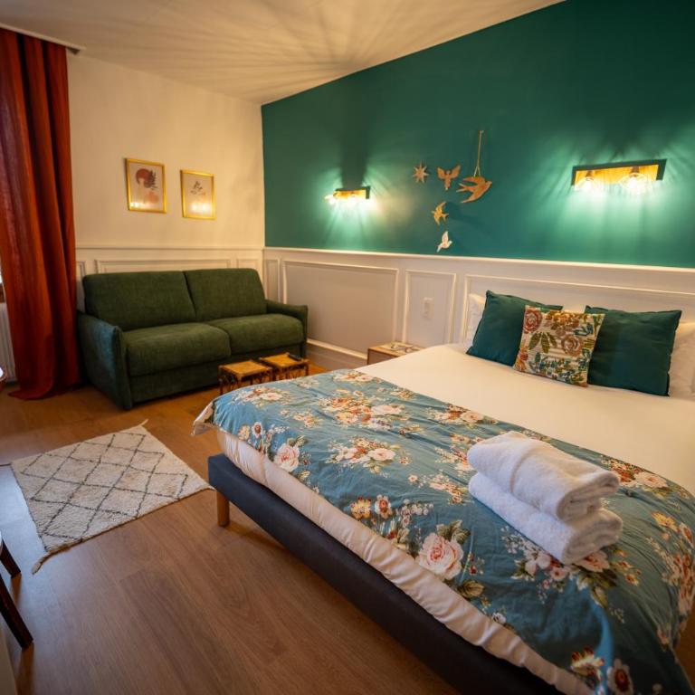 Grand Hotel De La Poste - Lyon Sud - Vienne - Chambre Quadruple - 3