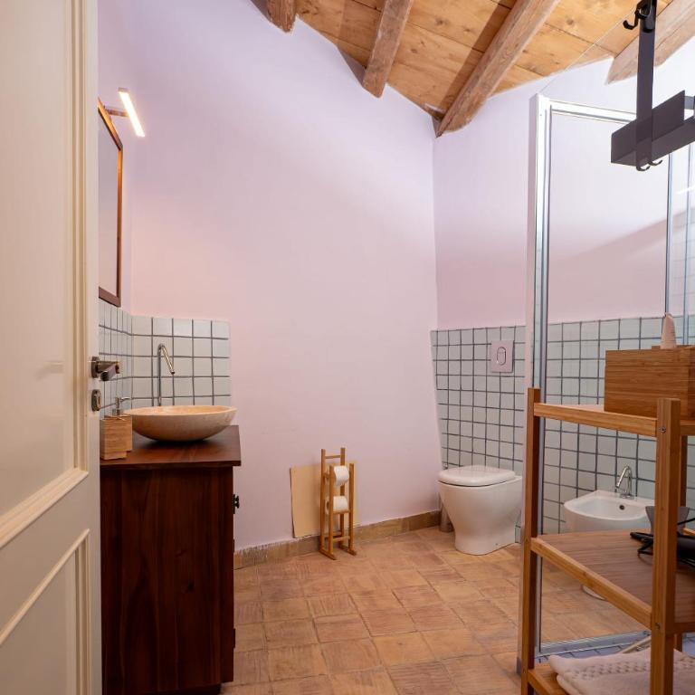 Villa Amoroso - Ospitalità Mediterranea - Camera Matrimoniale con Balcone - 2