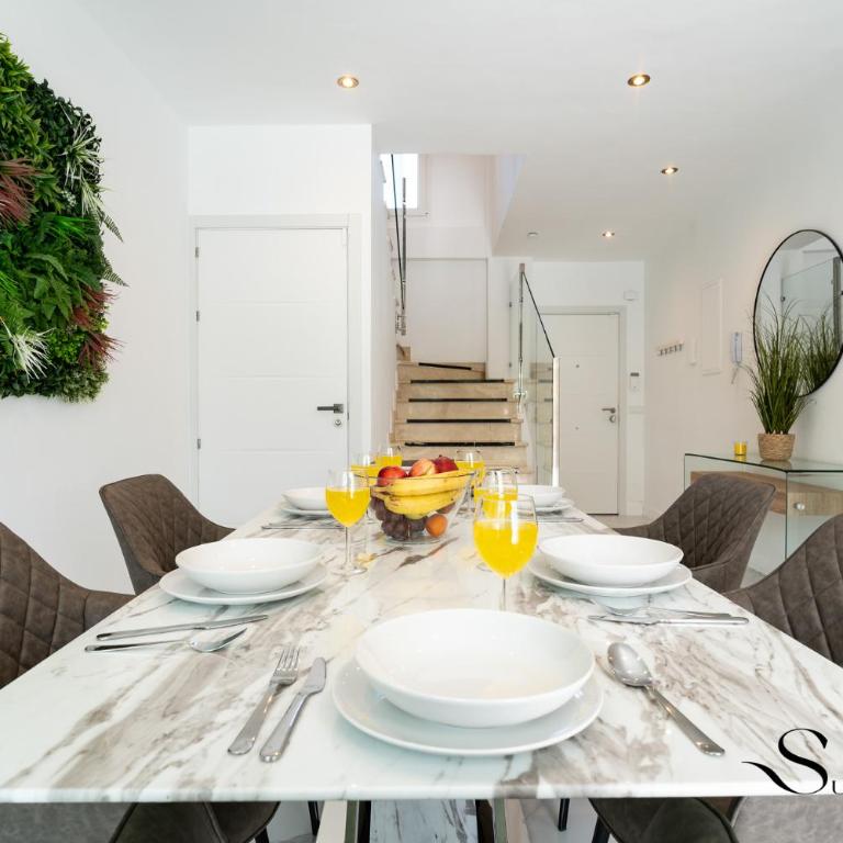Peaceful Lux, 3 Bed townhouse 10 min to the Beach - Casa Unifamiliar de 3 dormitorios - 24