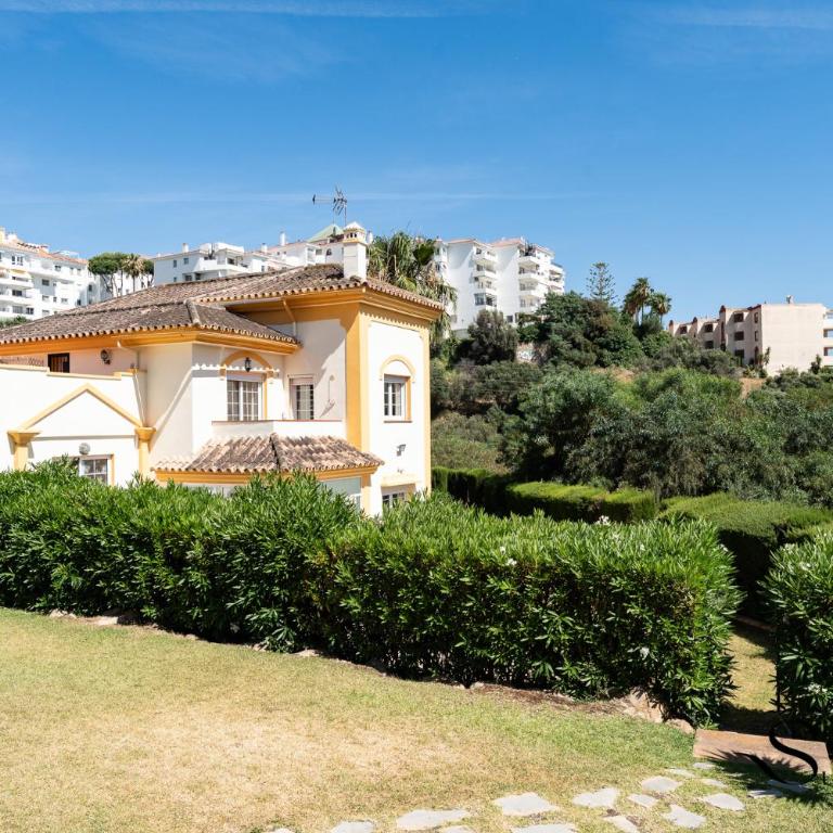 Peaceful Lux, 3 Bed townhouse 10 min to the Beach - Casa Unifamiliar de 3 dormitorios - 13