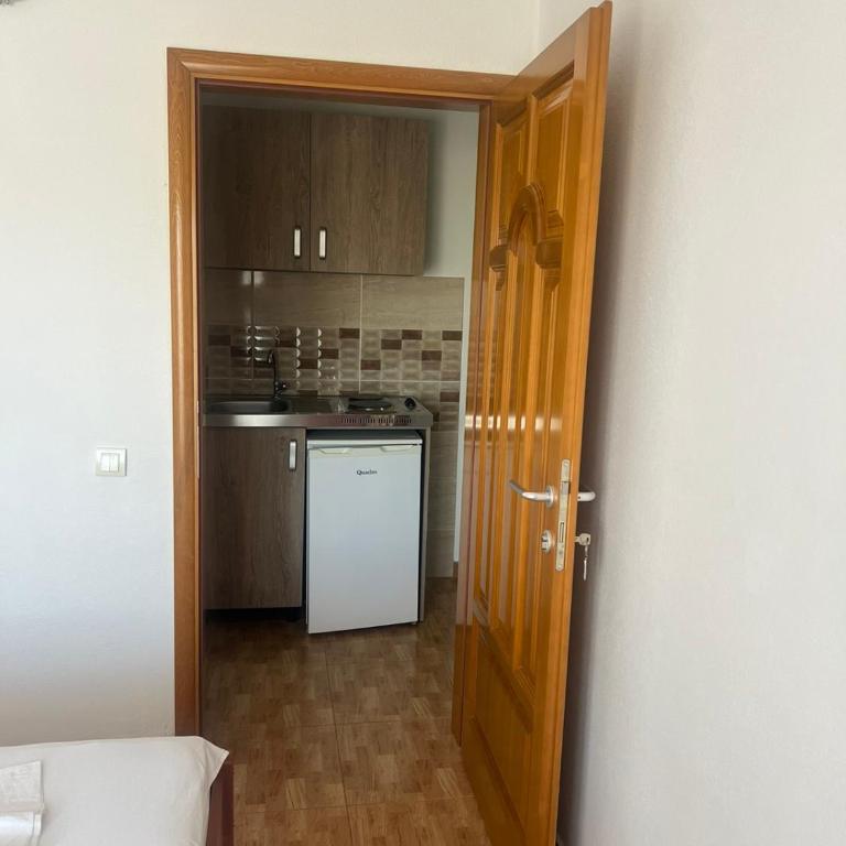 Halili Apartments - Deluks Apartman sa 2 Spavaće Sobe i Balkonom - 11