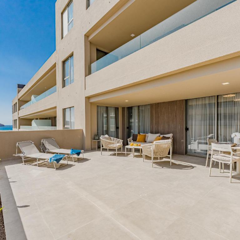 Oceanfront Oasis - Stunning beach view apartment - Apartamento de 2 dormitorios - 2