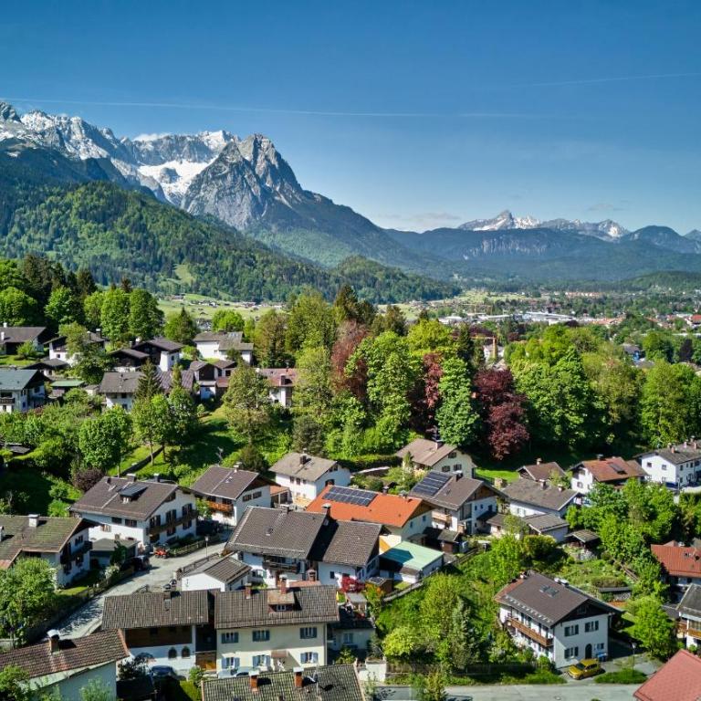 Mountain Safari Garmisch - Spacious, scenic and steps from adventure - Haus mit 4 Schlafzimmern - 2