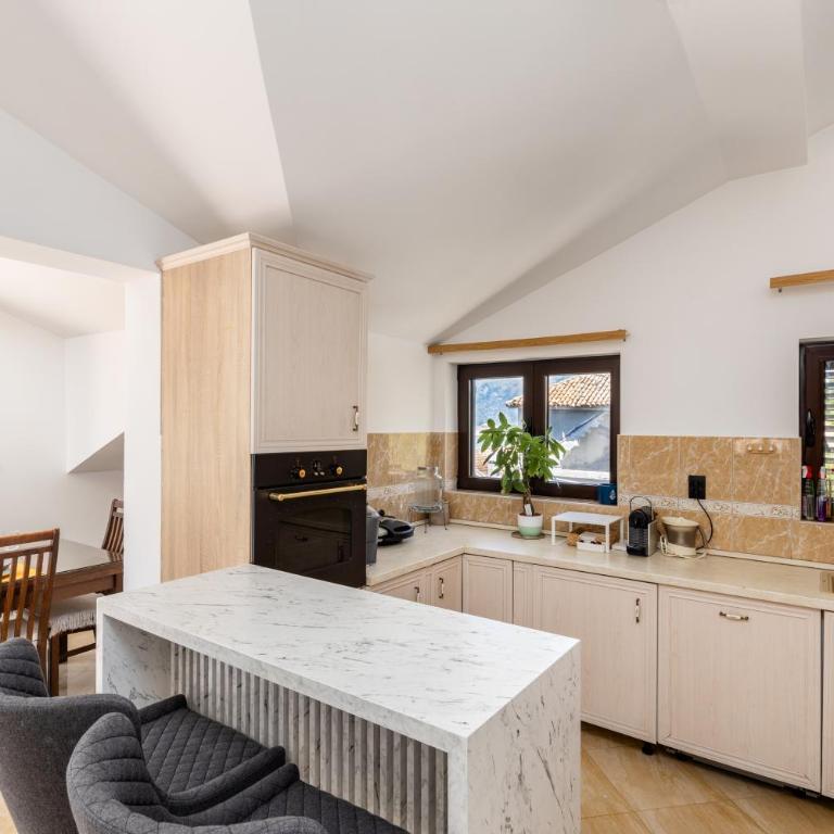 LuSi SeaView Apartment - Two-Bedroom Apartment - 16