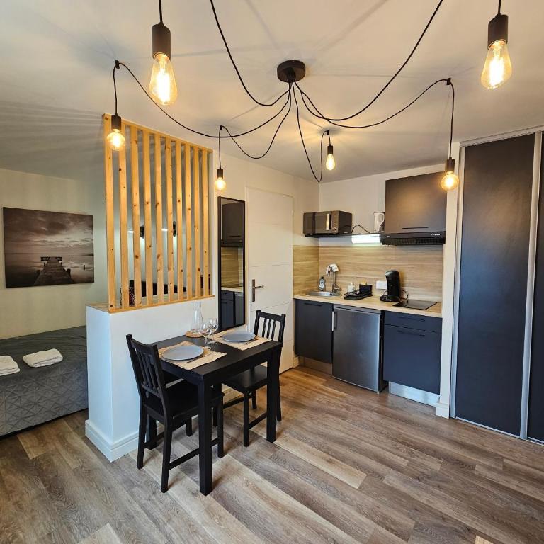 Au 3 rue Manhès - Studio - 1