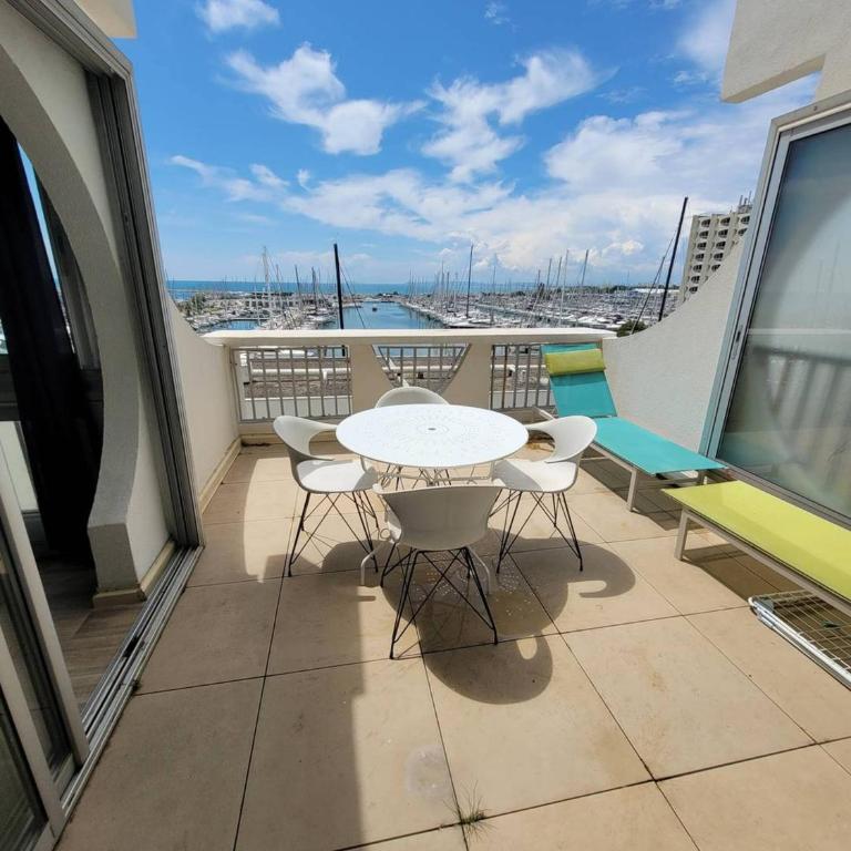 Centre Ville Appartement t2 pour 4 personnes N31 - Apartment mit 1 Schlafzimmer, Meerblick und Terrasse - 7