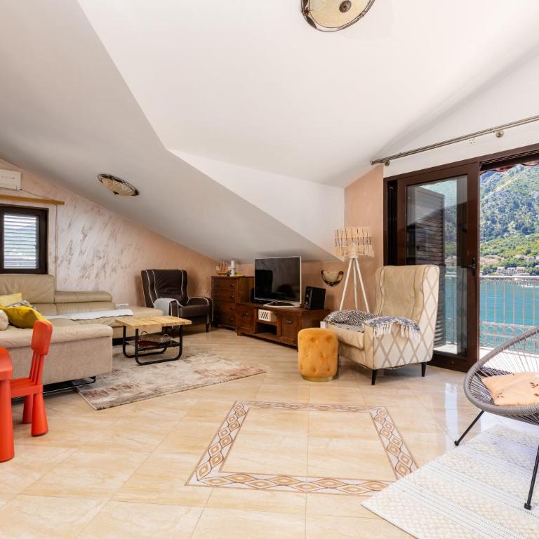 LuSi SeaView Apartment - Two-Bedroom Apartment - 40