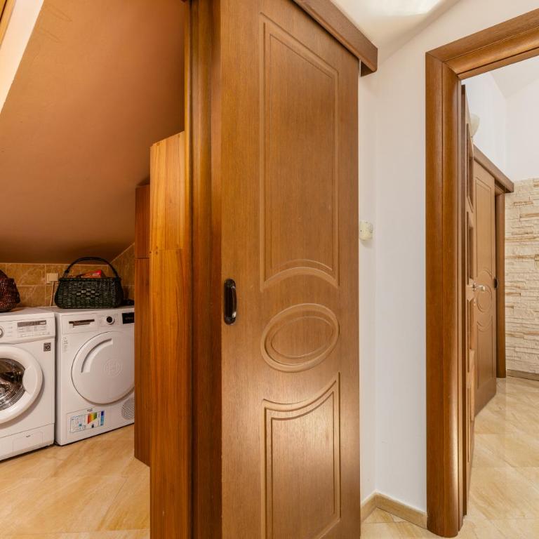 LuSi SeaView Apartment - Two-Bedroom Apartment - 41