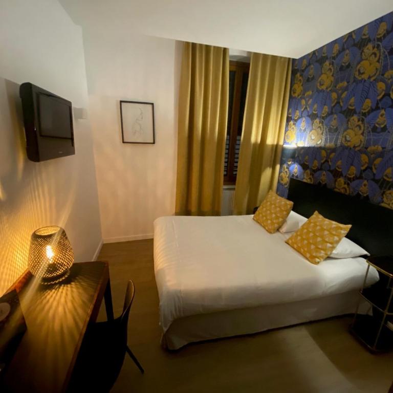 Grand Hotel De La Poste - Lyon Sud - Vienne - Chambre Double Supérieure - 8