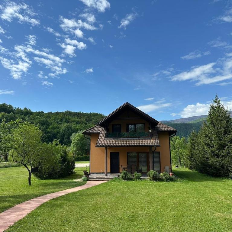 Cottage on Una - Villa with Garden View - 21